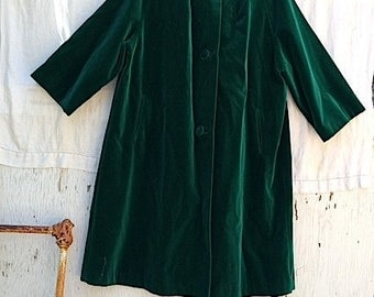 emerald forest dark green pantone velvet retro vintage spring summer party pine tree lovely a line coat