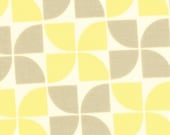 Marmalade by Bonnie and Camille for Moda - Pinwheel in Grey and Lemon - 1/2 Yard