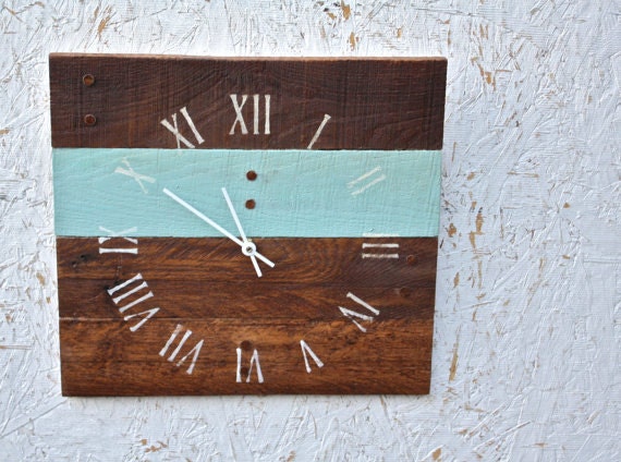Reclaimed Rustic Pallet Wood Wall Clock with Stain. Customizable Gift.  Housewarming.  Wedding.