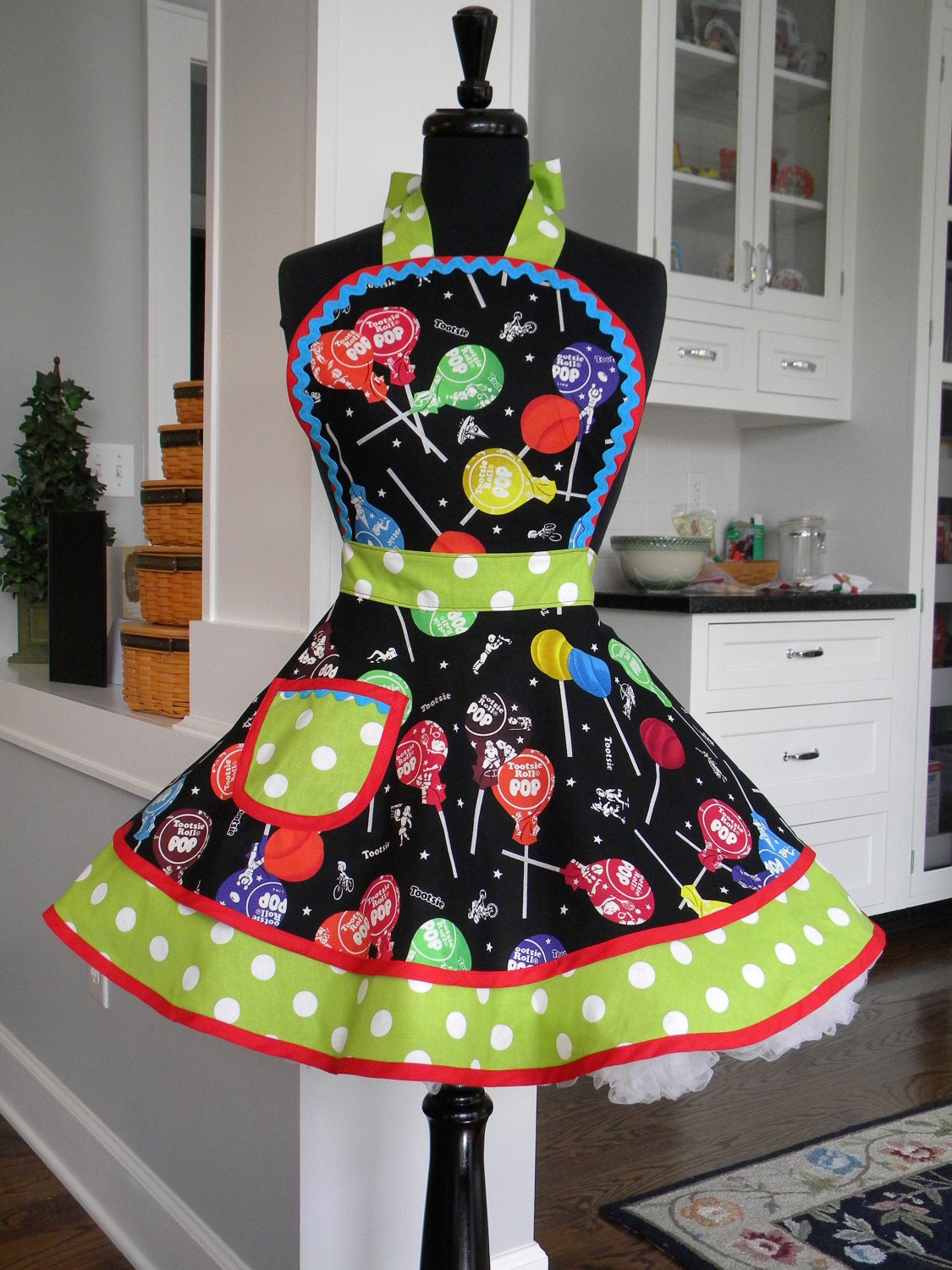 ONLY ONE-Tootsie Roll Pop Flounce Apron