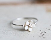 Ivory Flower - Sterling Silver Delicate Ring