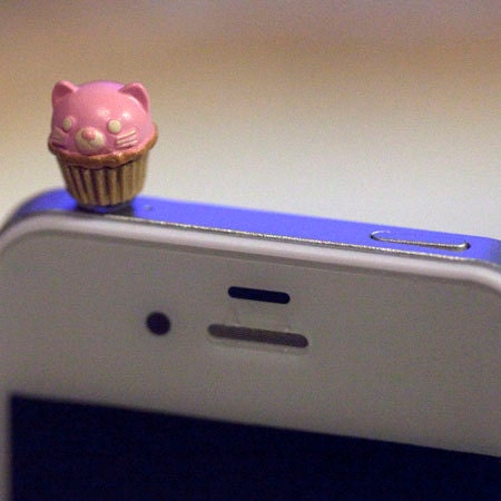 Kawaii Pink CAT SHAPED CUPCAKE Iphone Earphone Plug/Dust Plug - Cellphone Headphone Handmade Decorations