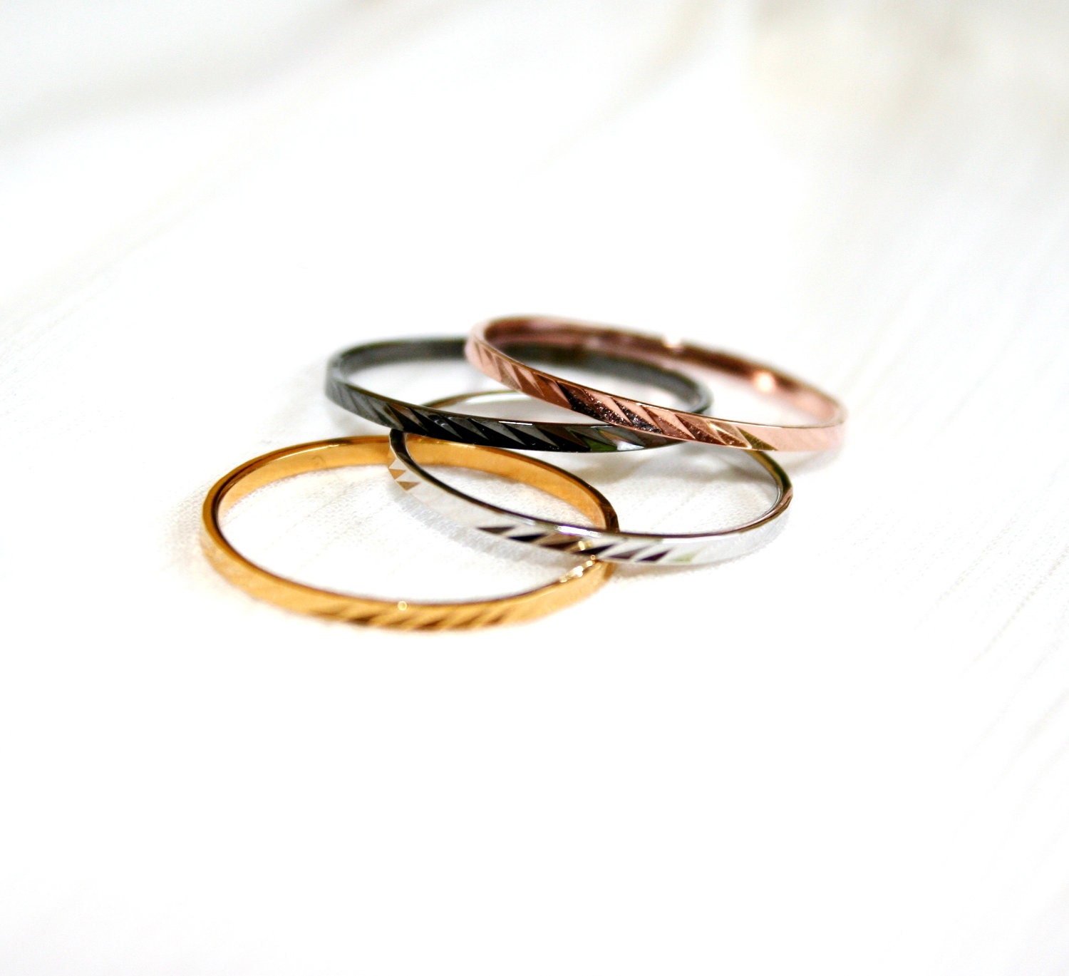 SET of 4 SWIRL TEXTURE Stackable Rings Size 6