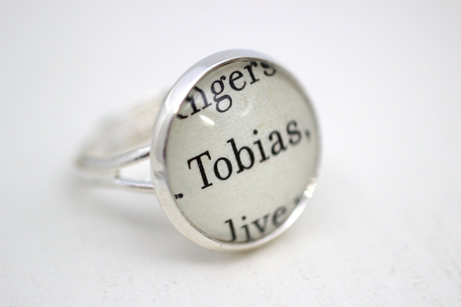 Divergent 'Tobias' Book Page Ring
