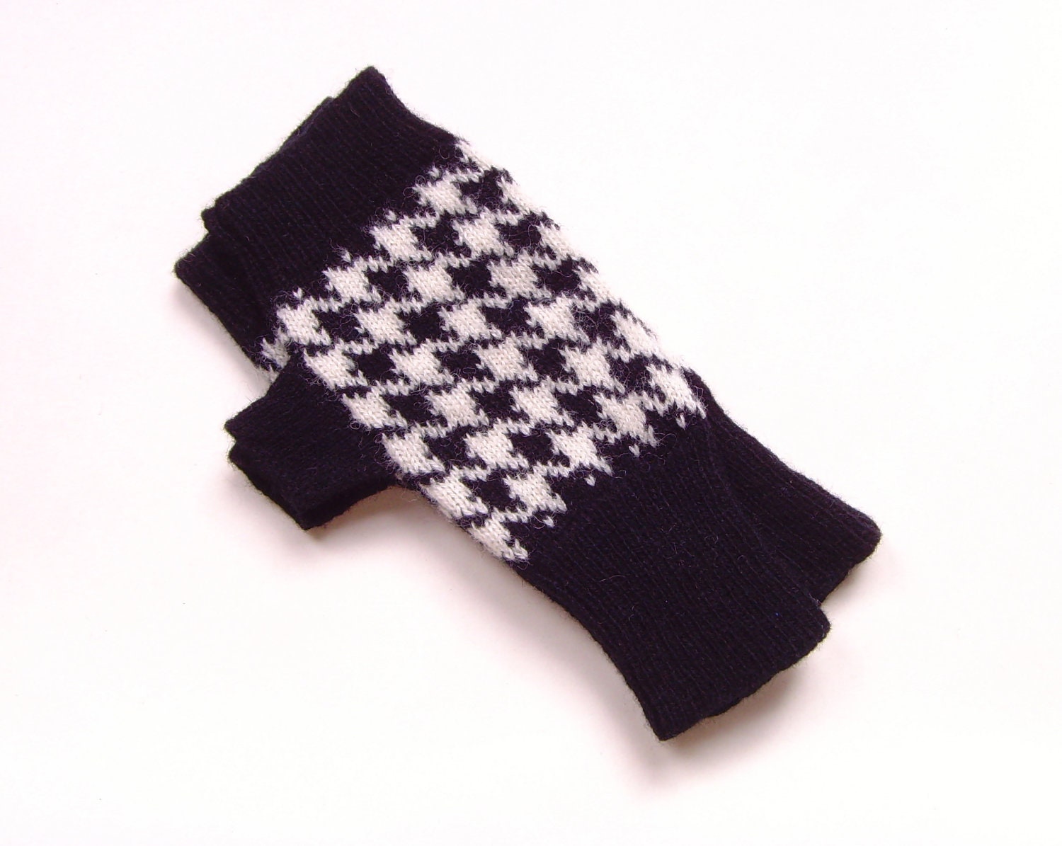 Fingerless Gloves SALE Houndstooth Black and White Fingerless Gloves SALE  Womens Fingerless Gloves Knitted Gloves Knitted Houndstooth