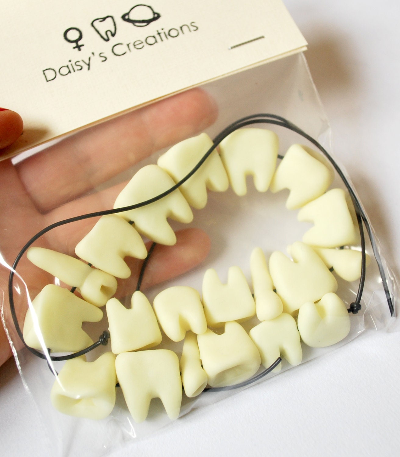 Tooth Choker - Glow in the Dark