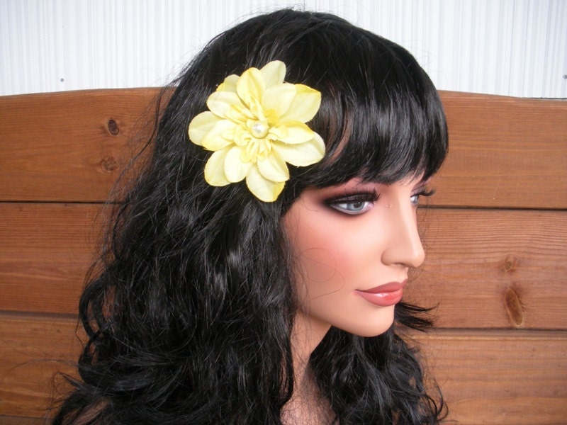 Flower Hair Clip Womens Fashion Hair Accessories Wedding Yellow Silk Flower with Bobby Pin