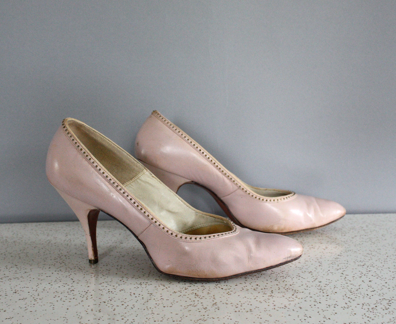50s Mannequin high heels with studs / Petal Pink - AnatomyVintage