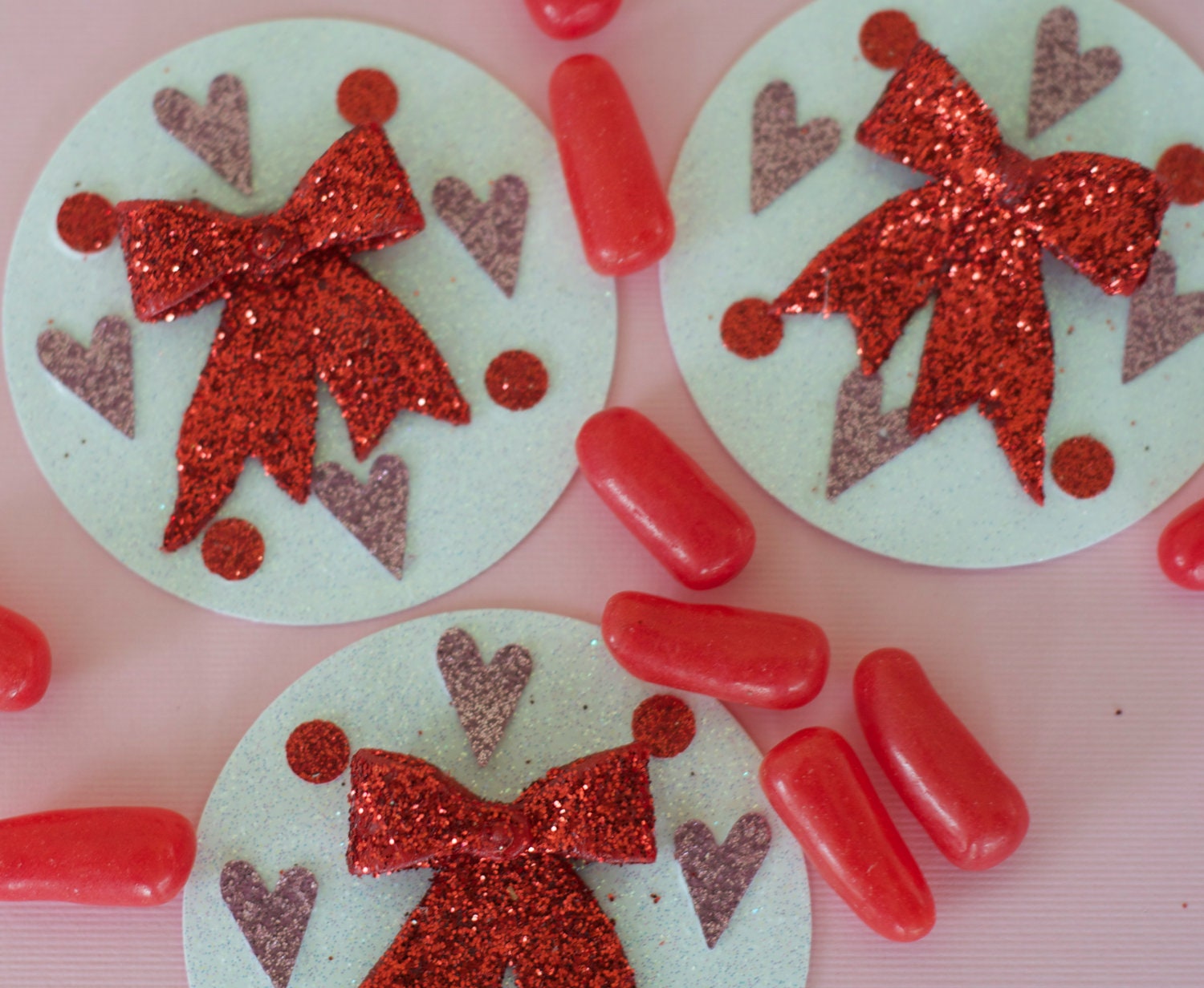 Mason Jar Gift Label: 6 sparkly Heart and Bow Toppers