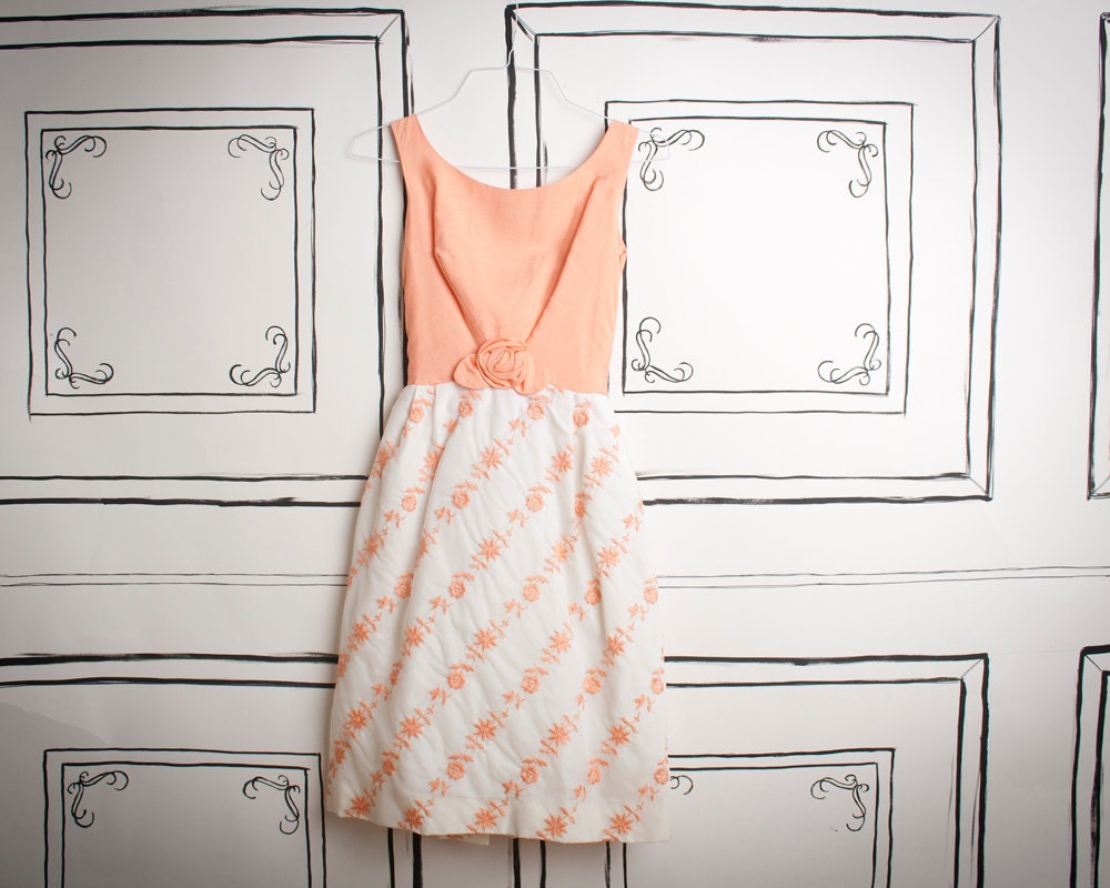 ON HOLD- 60s peach floral tea dress - XS
