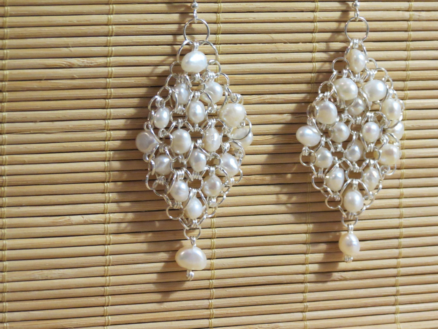 Chainmaille Earrings, Fresh Water Pearls, All Argent (Non Tarnish) 925 Sterling Silver Plated metal used on these dangling Earrings.