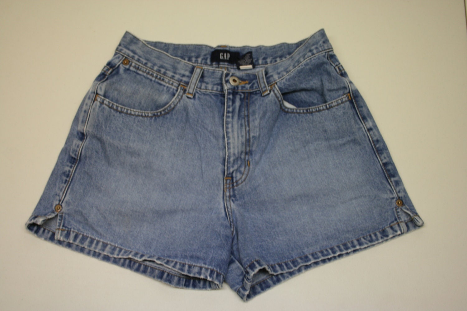 size 4 GAP shorts,gap shorts,gap vintage,gap shorts,gap denim,short 4,short size 4,denim shorts,short shorts,shorts denim