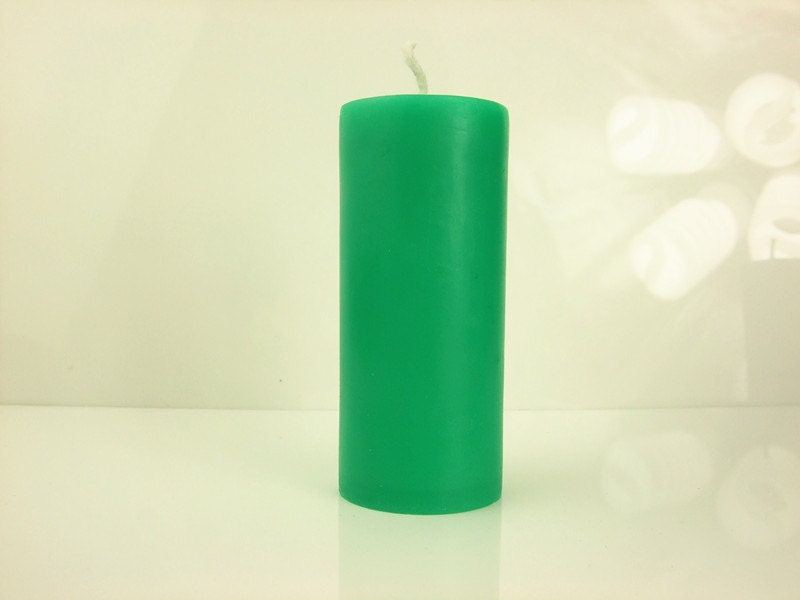 Pillar candle Handmade unscented green candle Parrafin wax candle for wedding, home decor and daily use