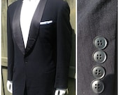 vintage 1950-60s Men's Tuxedo jacket / dinner jacket - black satin skinny lapel - mad men - james bond - wedding / prom jacket