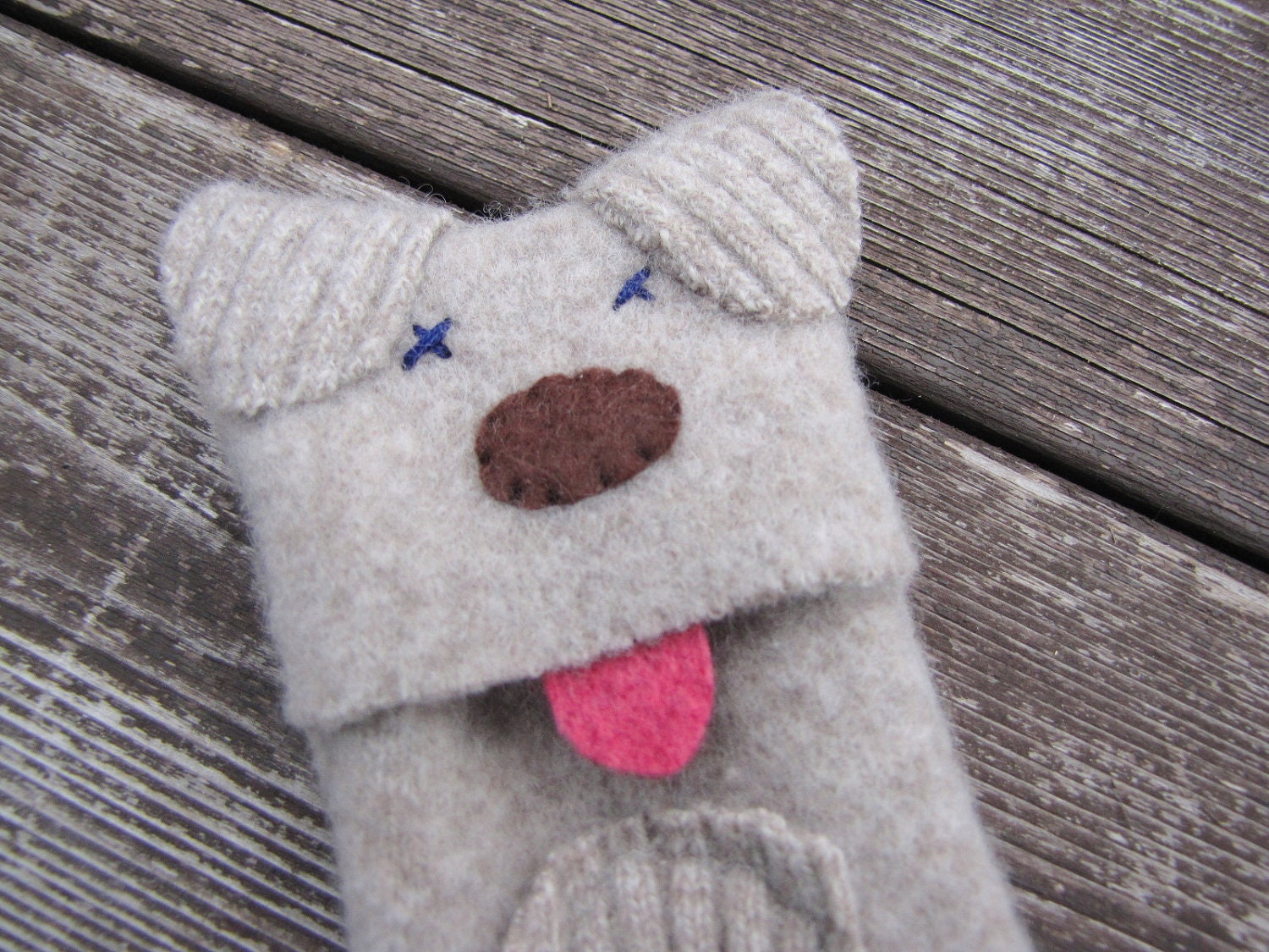 Dog iPod nano Cozy wool felt case