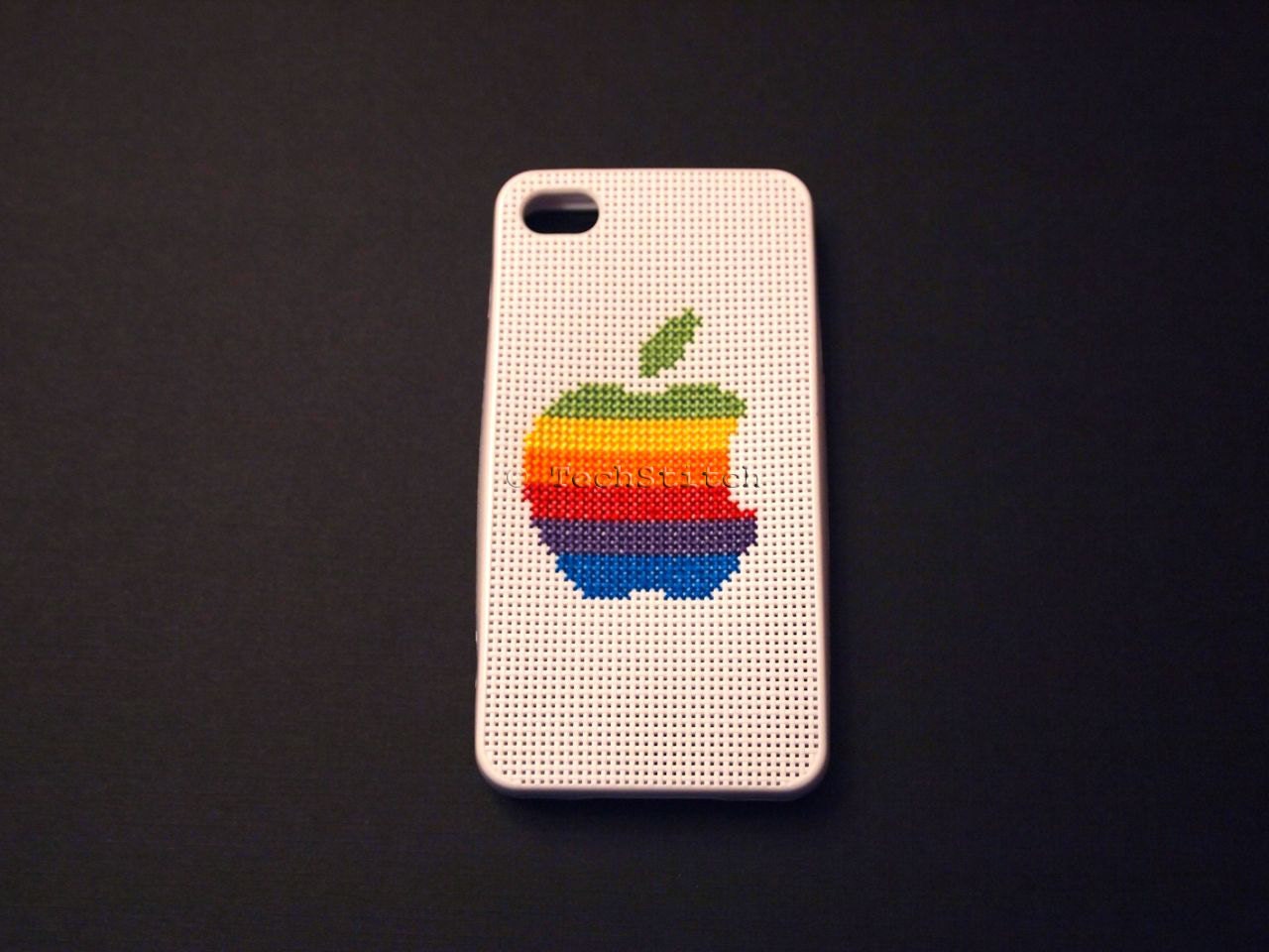 Classic Apple Logo Case for iPhone 4 and 4S