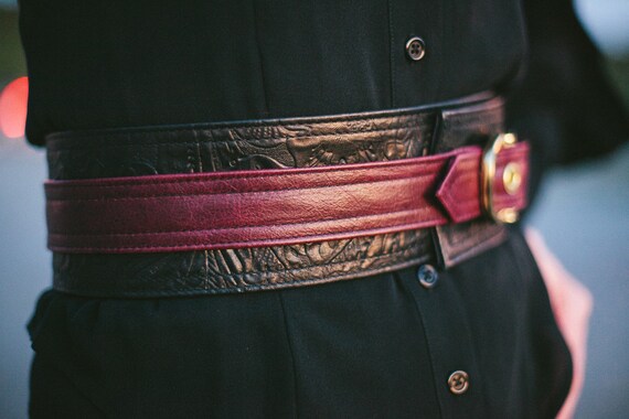 Women's leather belt -Floral embossed leather with brass buckle-Leta