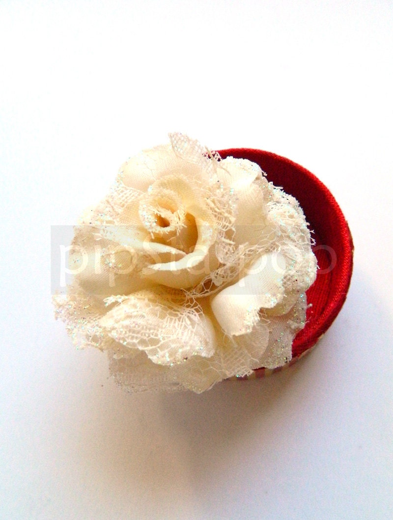 Ivory Glitter Lace Rose Ring - Party favor for Bridesmaids, Birthday guests, and Princess Parties - Adjustable Ring