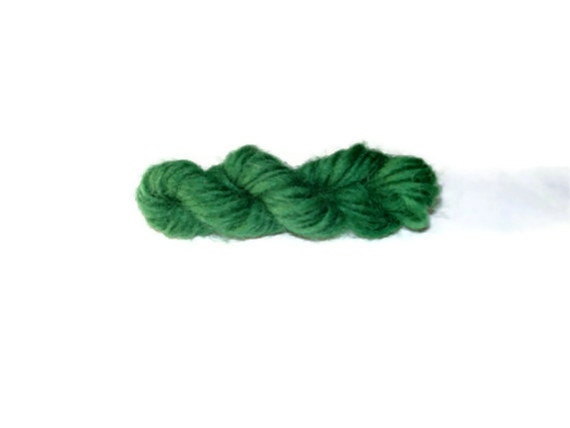 Green Barrette- Yarn Skein Hair Clip- Knitter's Accessory - TheWanderingEwe