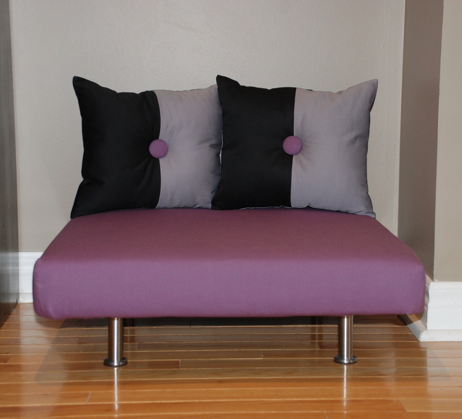 24"x24" Upholstered Pet Bed / Cat Bed / Small Dog Bed /// Pet Lounger with Pillows