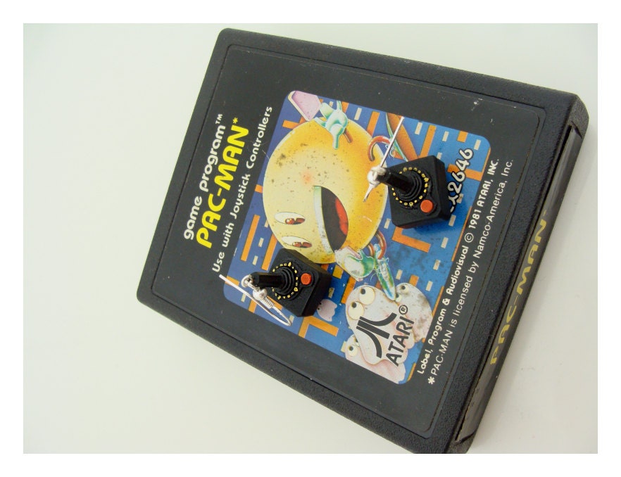 Atari 2600 Joystick Earrings - polymer clay and resin retro-game miniatures Atari
