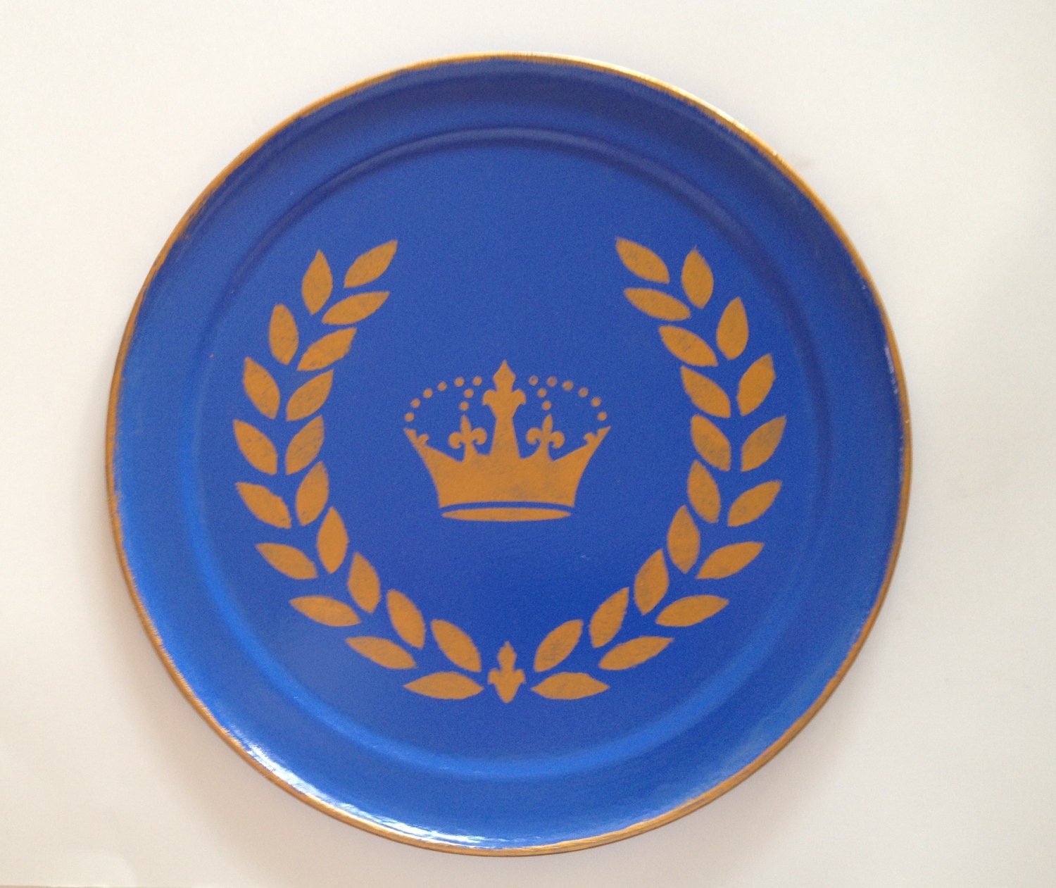 gold crown laurel wreath royal blue round  tray