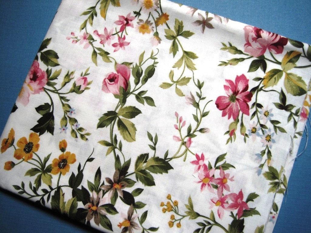 Wild Rose Foral Fabric, Fat Quarter, Multicolor / White, 18" X 22" inches, 100% Cotton, For Victorian & Romantic Projects