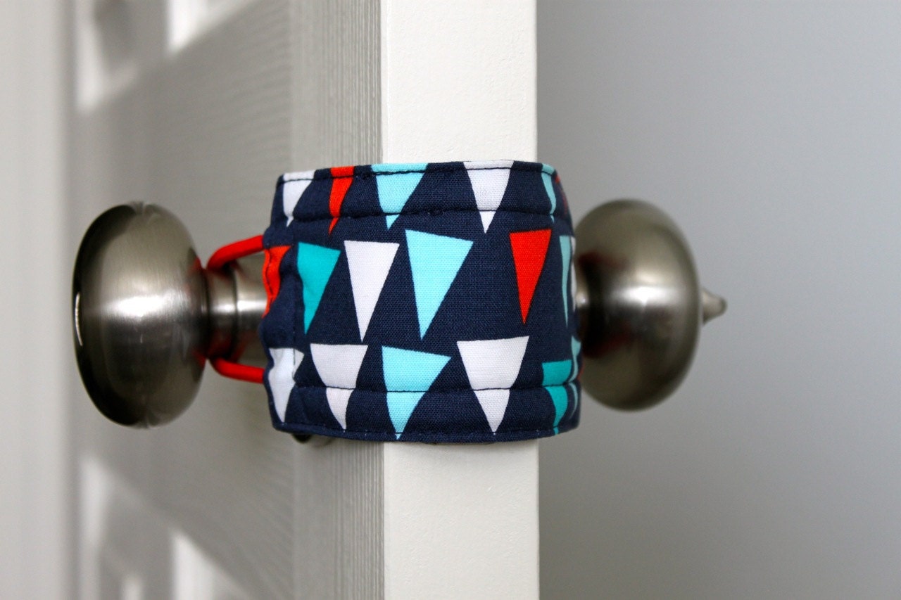 Latchy Catchy  in Nautical Flags (Patents Pending)