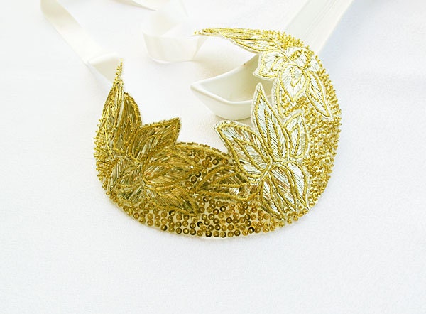 Golden Yellow Sparkly Peter Pan Collar, Vintage Style Hand Embroidered-18th century-TURKISH vintage embroidered art-OOAK - aynurdereli