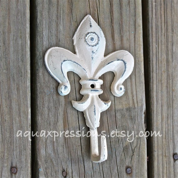 Fleur De Lis Wall Hook /Ivory /Shabby Chic Decor /Painted Ornate Hanger /Metal Key Holder /Bathroom Fixture /Bedroom /Mud Room Rack /Nursery
