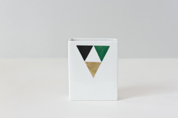 Triangles pencil holder