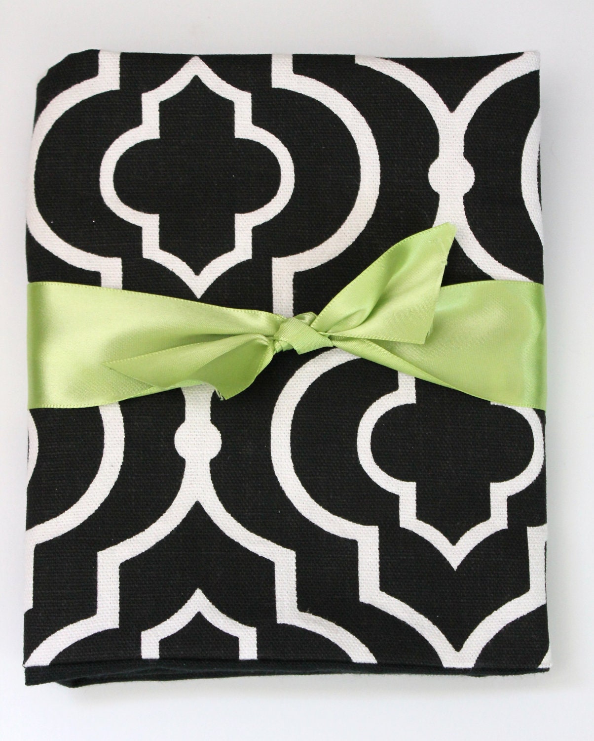Black and White Bold Graphic Moroccan-Inspired Print Throw Pillow Cover 18'' x 18''
