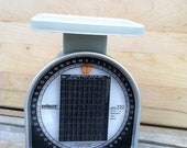 Pelouze postal scale model Y50 made in USA