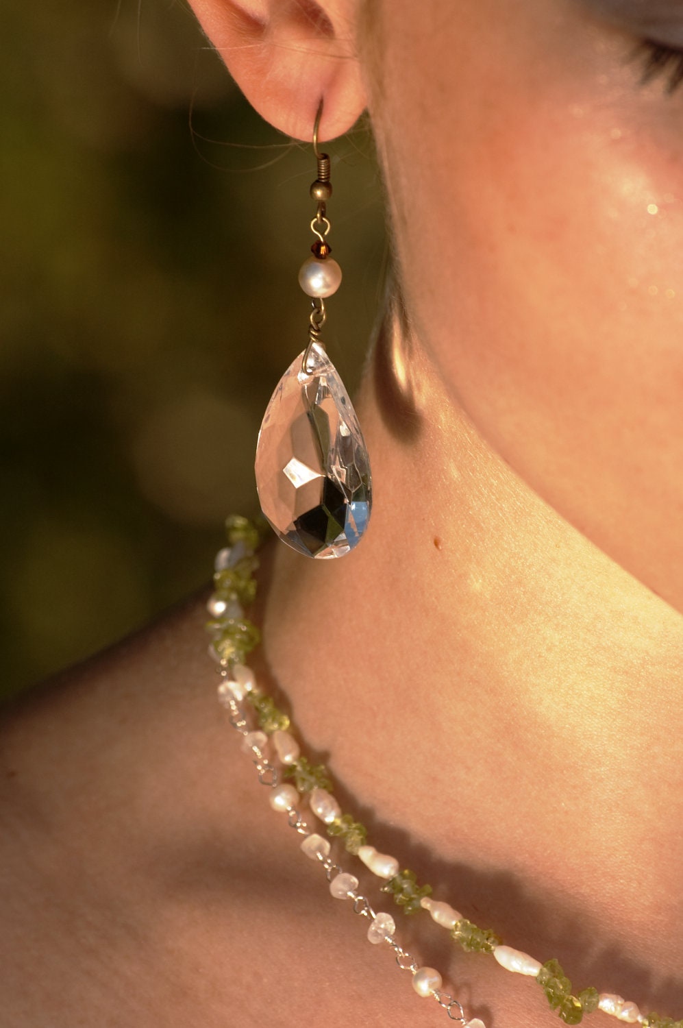 Freshwater Pearl and Peridot Necklace, Free Shipping to EU, US, CAN