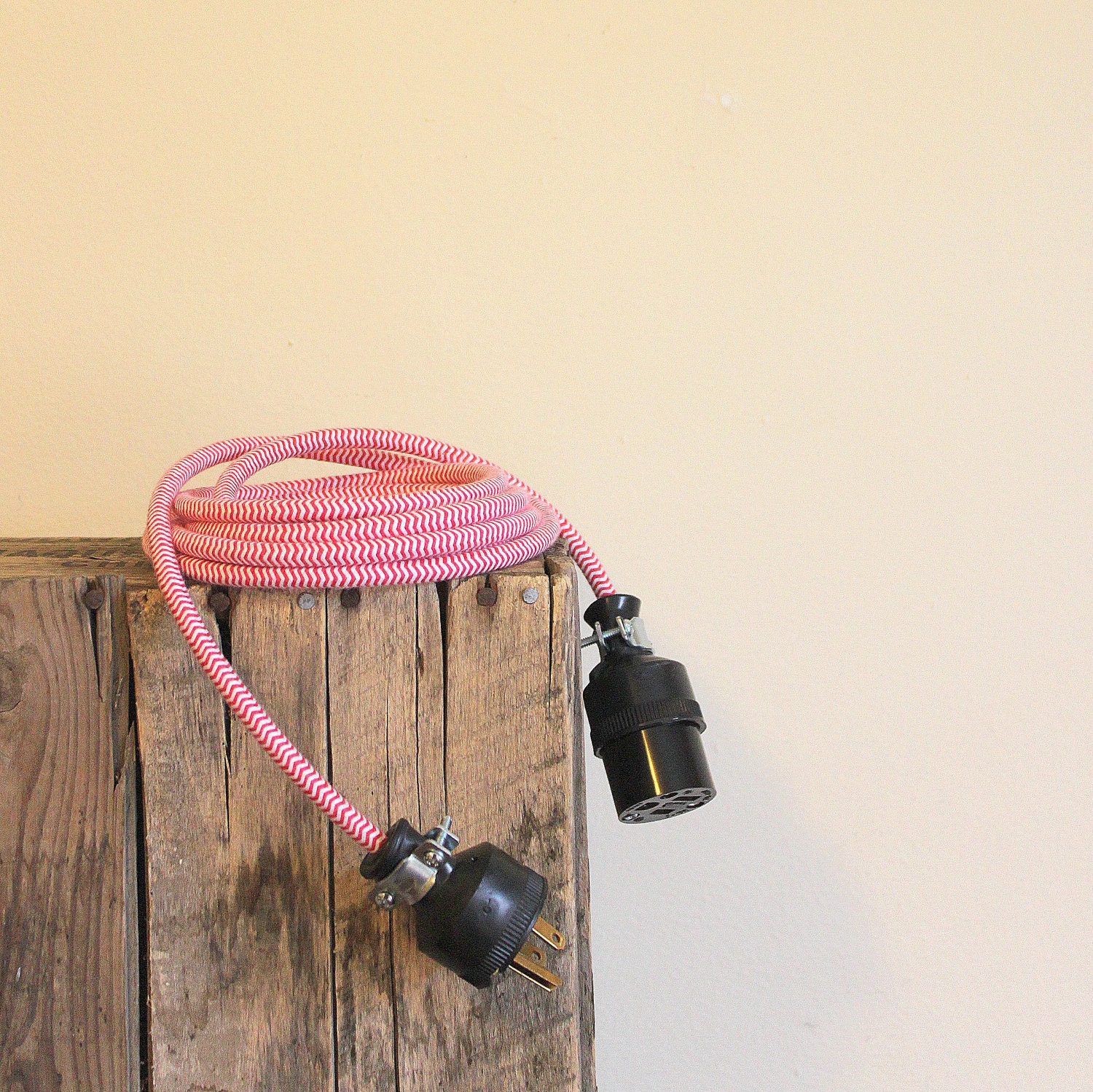 8' Extension Cord - Cloth Cord Vintage Replica in Red Chevron