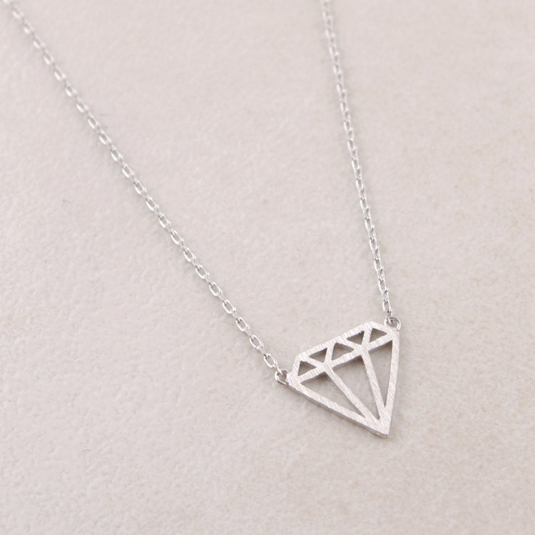 Flat Diamond shaped Necklace In Silver