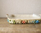 Vintage casserole basket with Fire King dish - Vintage casserole carrier