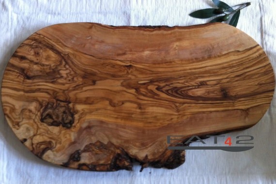 Olive Wood server tray - rustic look - Olivenholzbrett - Premiumolivewood