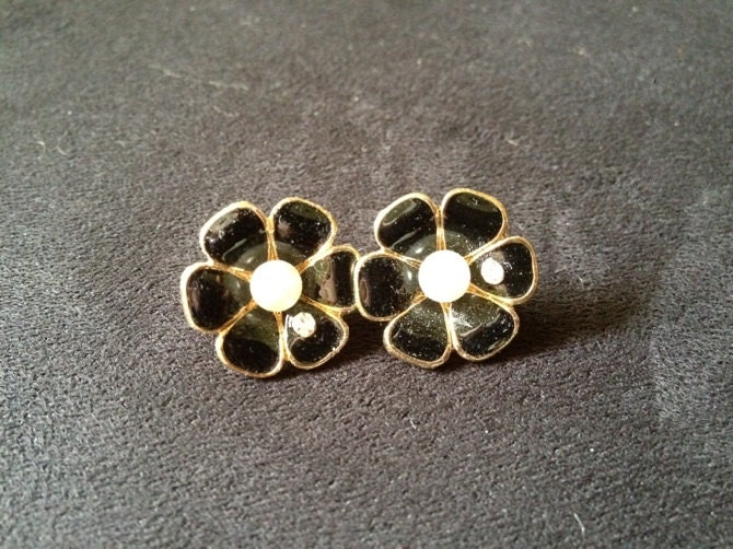 Pearl Flower Earrings