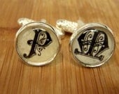 Custom Initial Monogram Cuff Links / 1 Pair Black-Ivory / Groom / Groomsmen / Best Man / Wedding Gift Cufflinks