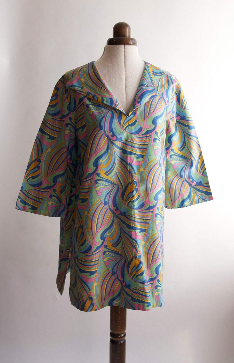 SALE ITEM Vintage 60s psychedelic neon multicoloured A-line mod tunic mini dress with collar and bell sleeves free size