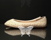 Classic Ivory Pearl Flats