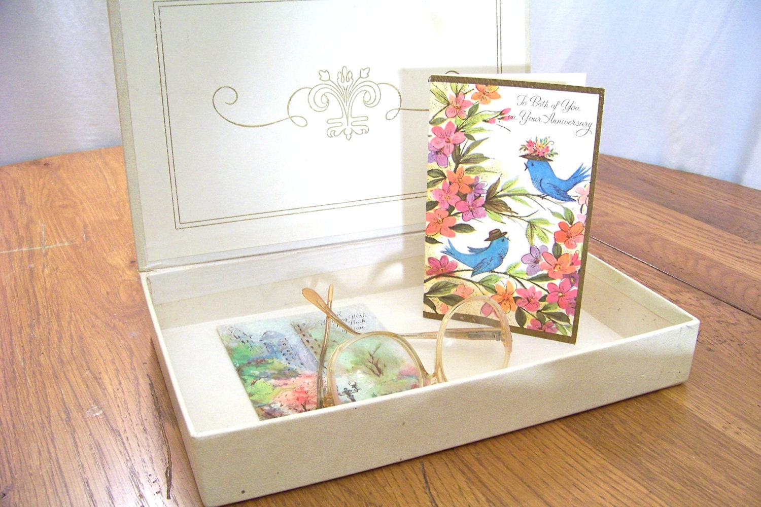 Vintage Stationery Box. Faux Leather Keepsake. Mele Style. Studio. Assemblage. Ephemera Storage.