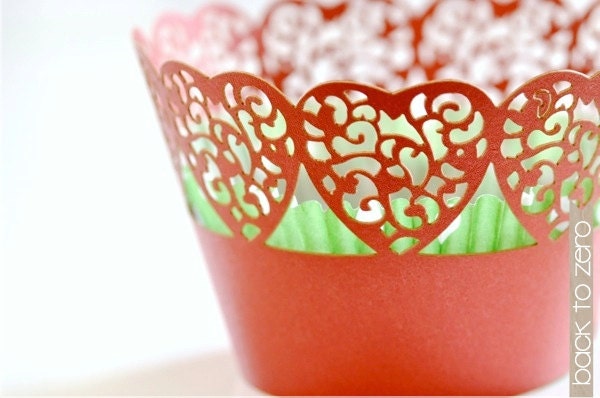 Laser Cut Cupcake Wrappers - Valentine x 20