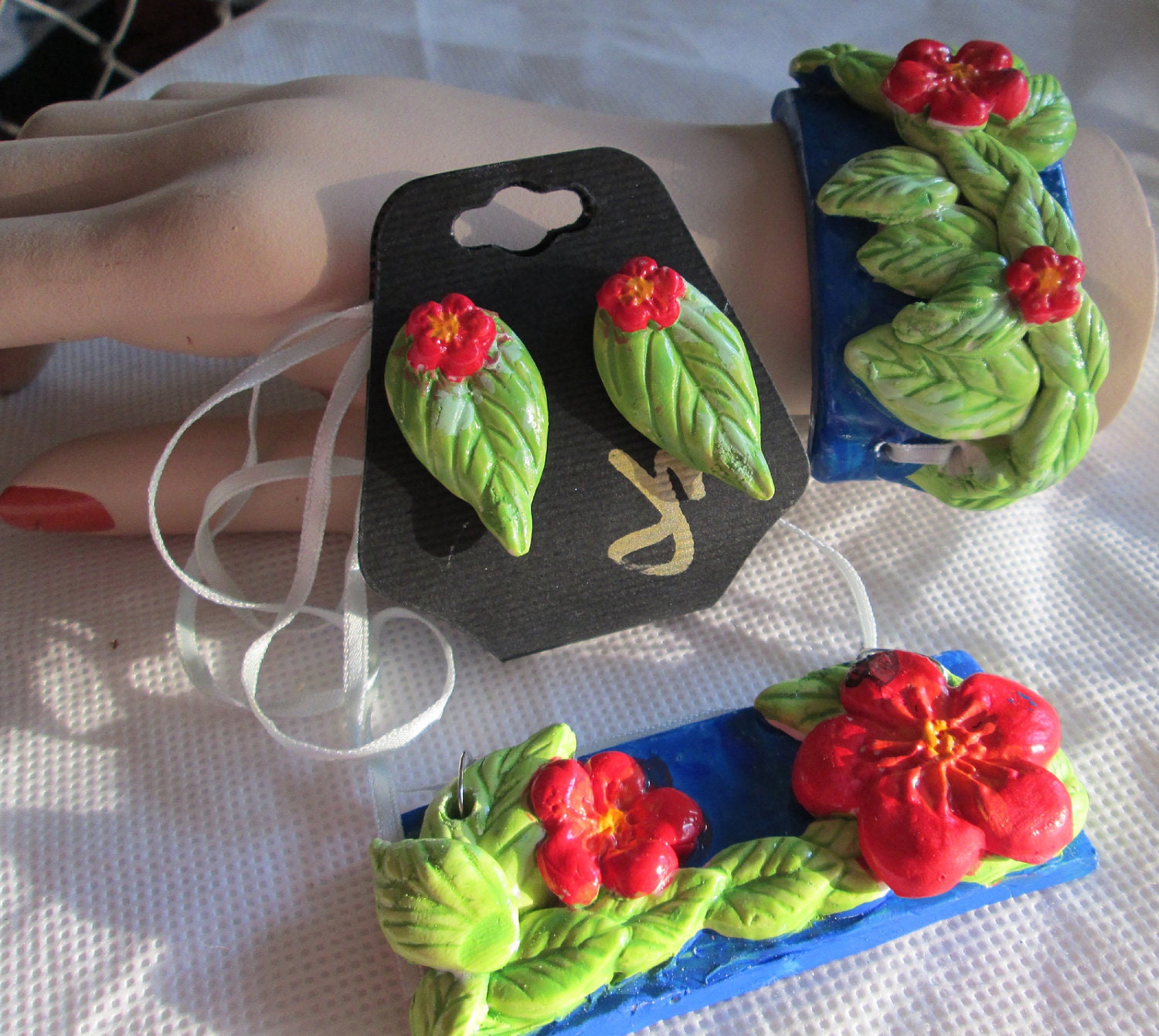 Matching tropical jewelry set, polymer clay cuff, stud earrings, pendant, unique bracelet, green red and blue