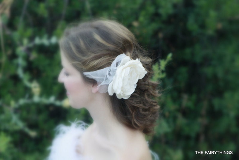 Unique Flower Hair comb, ivory silk chiffon flower bridal hair fascinator, wedding bridal 2 tier veil accessory -HANDMADE Petals