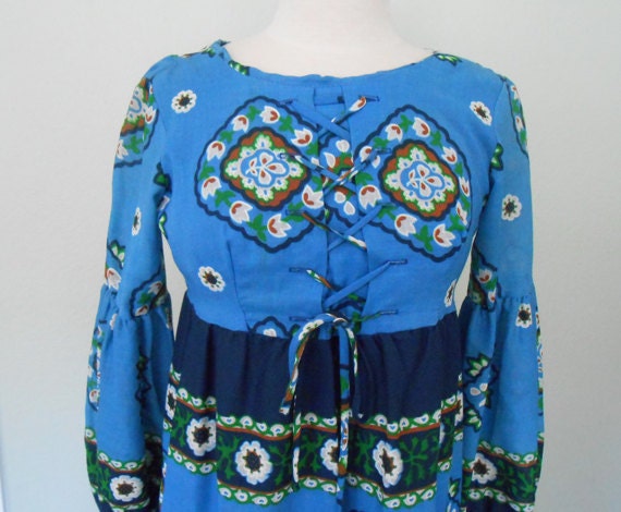 SALE Vintage 1960's Dress/ Maxi Dress/ Psychedelic/ Bold Print/ Paisley/ Lace up/ Corset Top/ Puff Sleeves/ Small