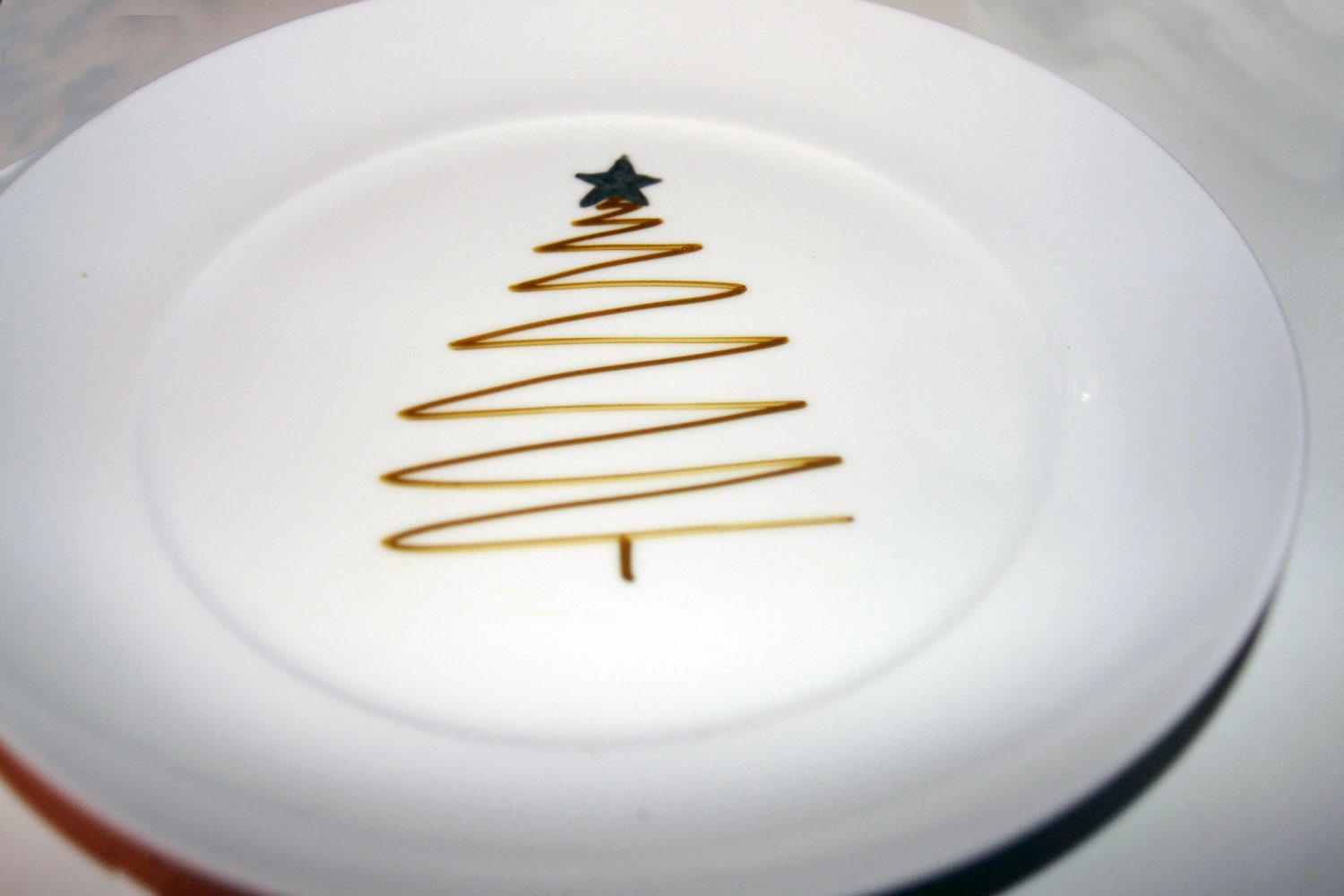 Squiggle Tree - Christmas Dinnerware - Set of 4
