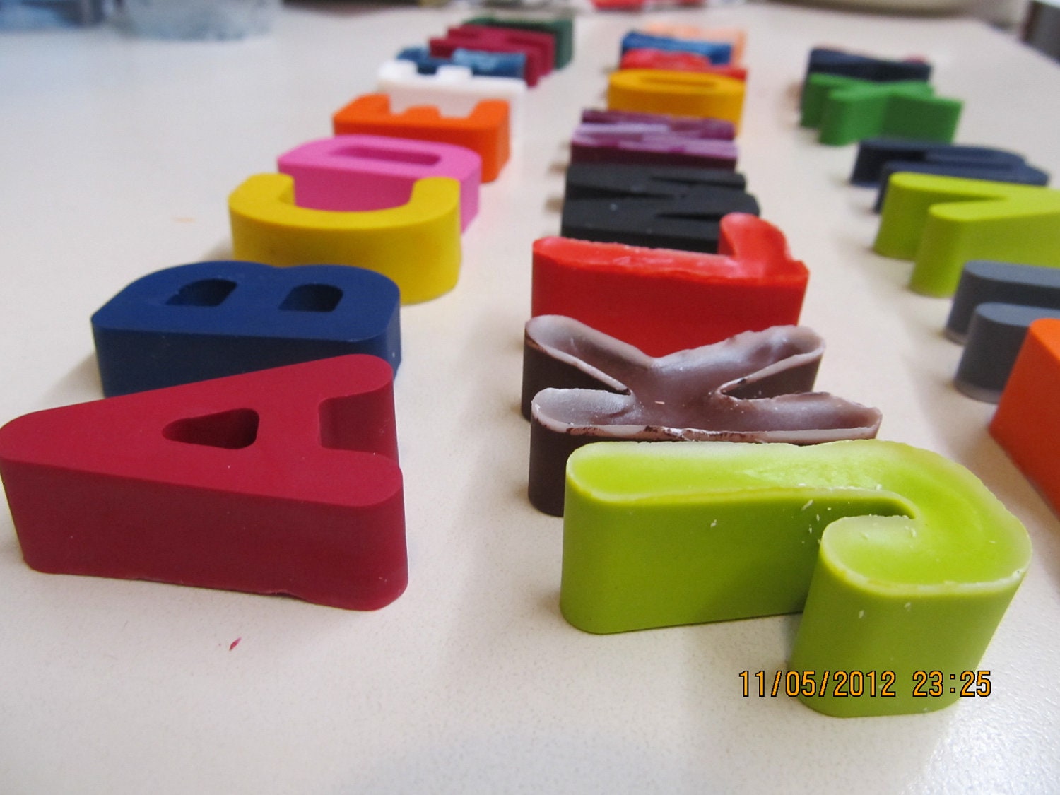Name crayons 9 letters choose your letters - party favors - presents - gifts