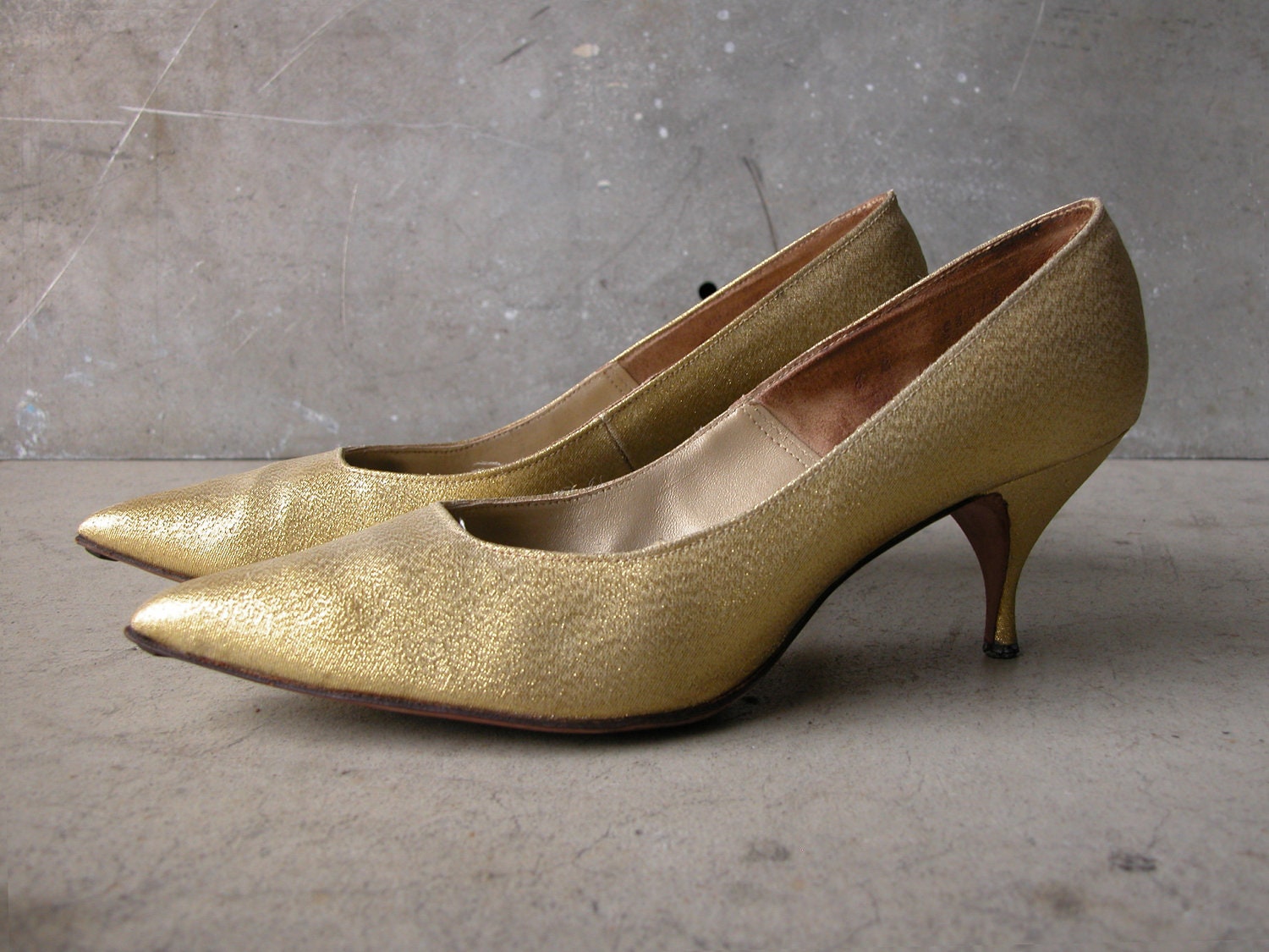 Vintage Metallic Gold Heels, Pointy Toe Pump: Size 8 - EQUINEbyLauren